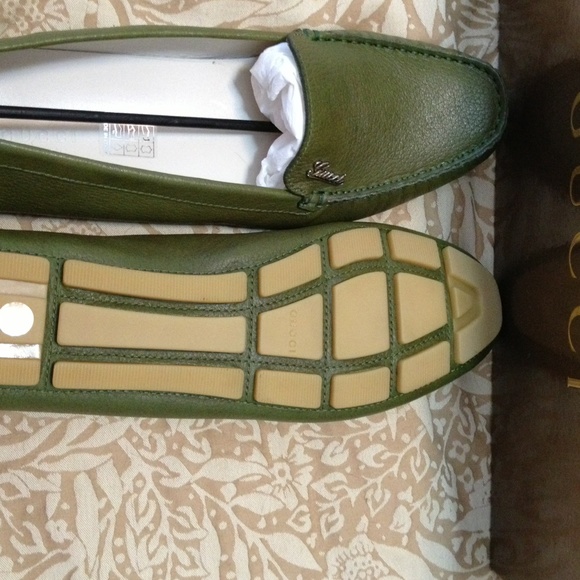 Gucci NWOT driving moccasins new in box - Picture 4 of 4
